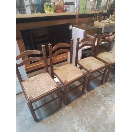 LOT 4 CHAISES EN BOIS ASSISES PAILLÉES 