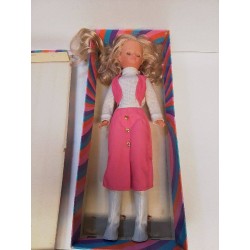 POUPÉE VINTAGE CATHIE BELLA,