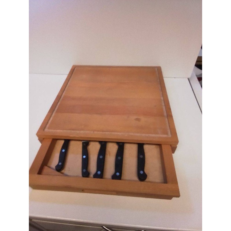 COFFRET COUTEAUX ET PLANCHE 