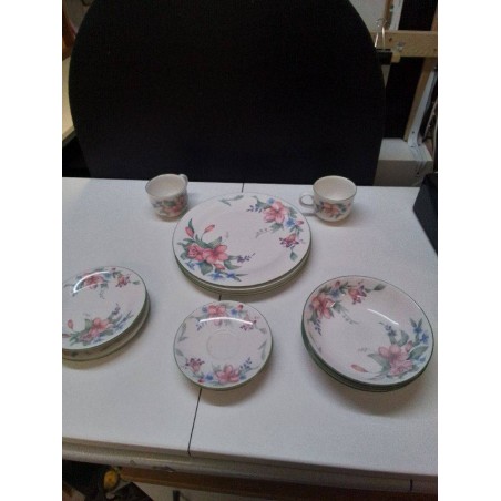 SET PORCELAINES ANGLAISE ROYAL DOULTON 
