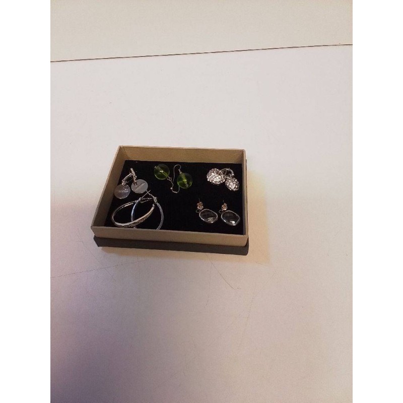 PAIRE DE BOUCLES LA PIECE
