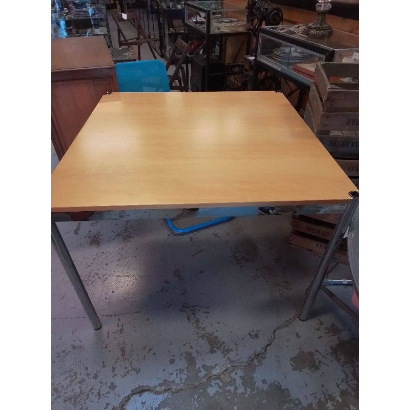 TABLE USM CARRE 