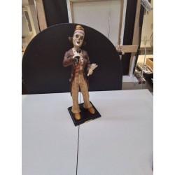STATUETTE CLOWN CHANTEUR