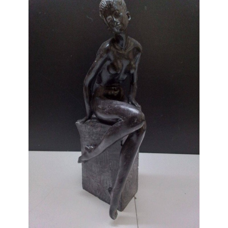 STATUETTE FEMME 