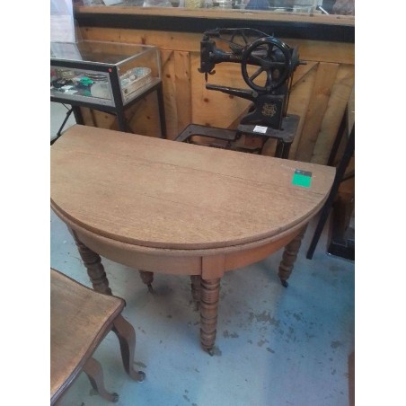 TABLE DEMI LUNE 