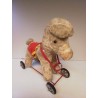 JOUET RETRO A ROULETTES 