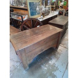 COFFRE ANCIEN BOIS MASSIF 