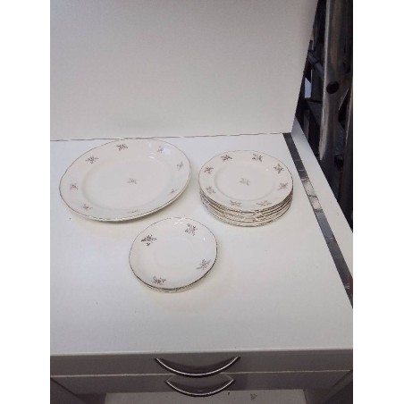 LOT D’ASSIETTES BOCH LA LOUVIERE