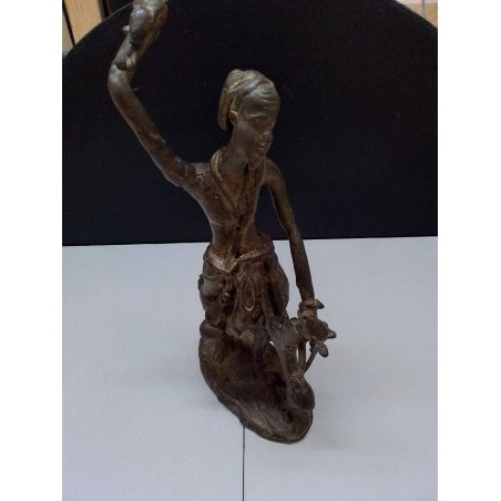 STATUETTE ART TRADITIONNEL 