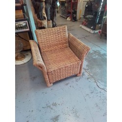 FAUTEUIL EN ROTIN