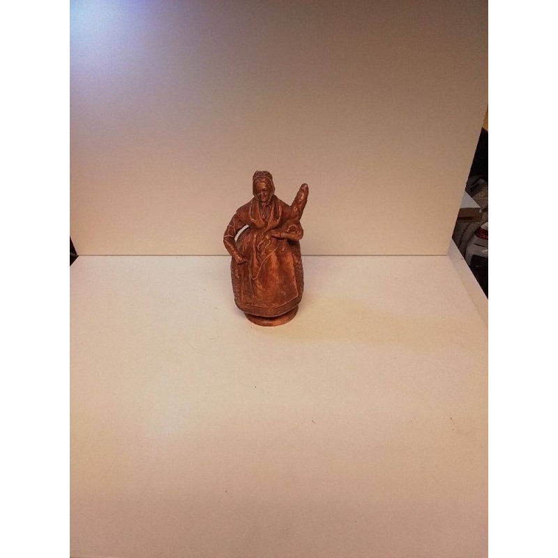 STATUETTE FEMME AU PAIN