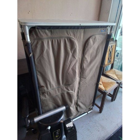 ARMOIRE DE CAMPING 