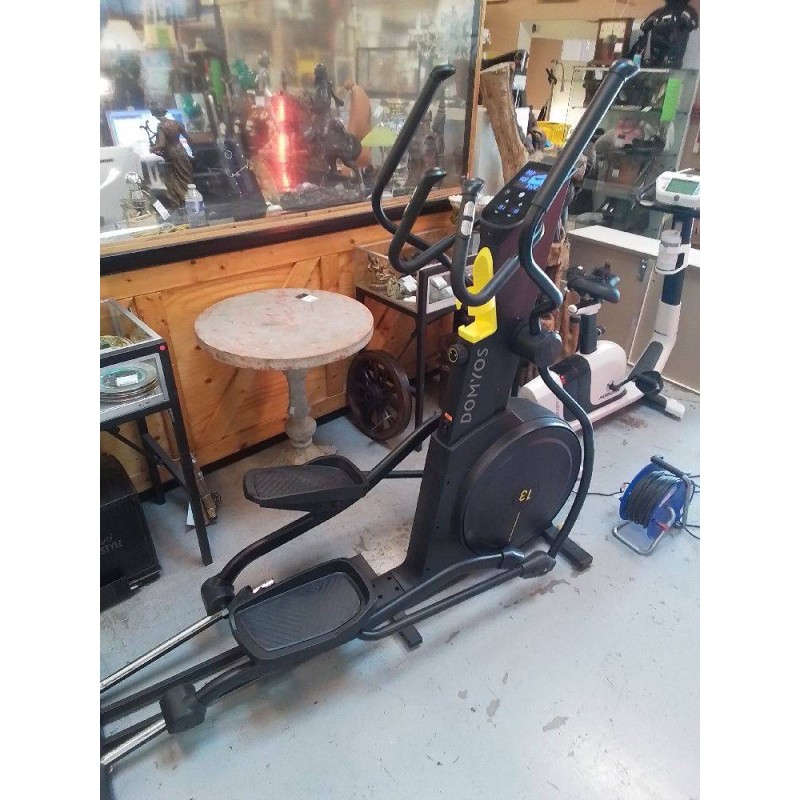 VÉLO ELLIPTIQUE DOMYOS EL 900