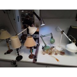 LAMPE A POSER DIVERS L\'UNITÉ 