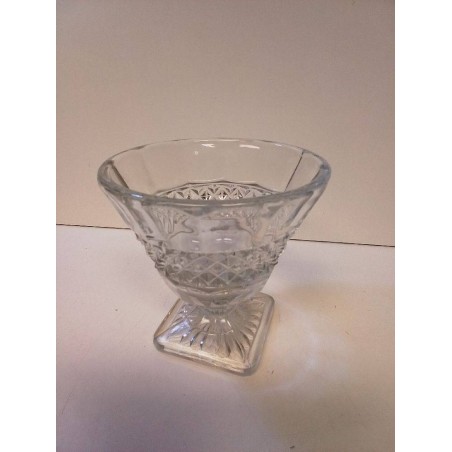 VASE A PIED 