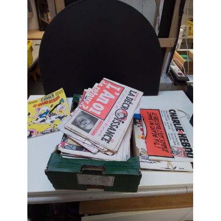 LOT REVUES CHARLIE HEBDO