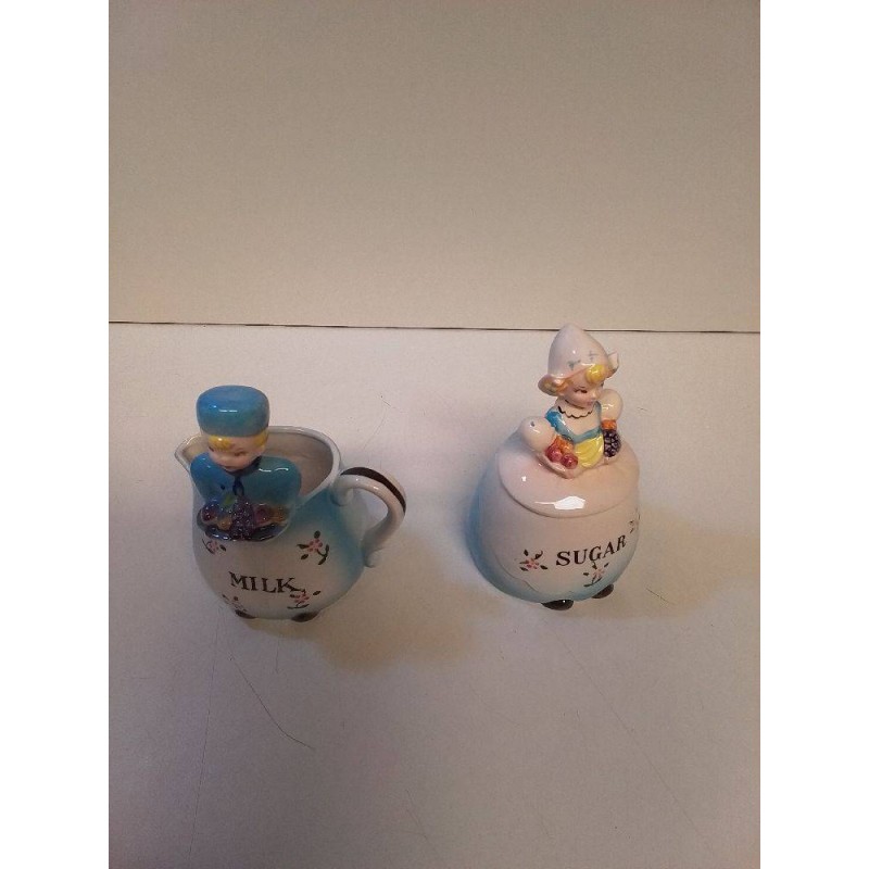 LOT POT PORCELAINE FOREIGN 