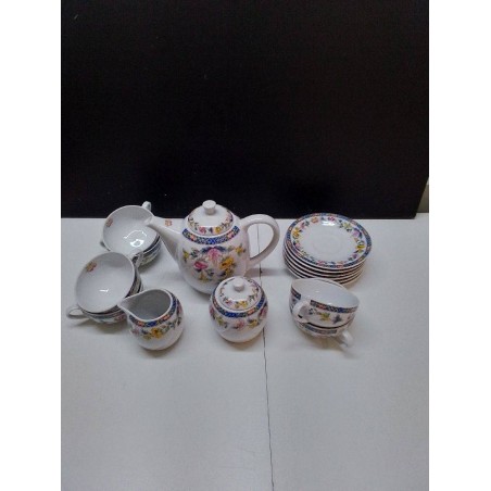 SERVICE PORCELAINE MOTIF FLEURS