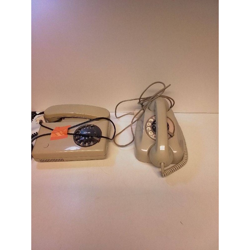 ANCIEN TELEPHONE LA PIECE 