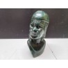 STATUETTE EN VERDITE SIGNÉE FOMBE 