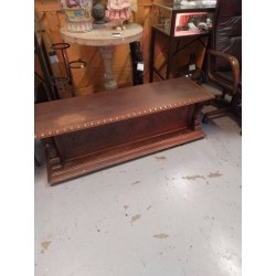 BANC COFFRE BOIS SCULPTÉ 