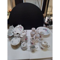 SERVICE POLONAIS MOTIF A FLEURS 