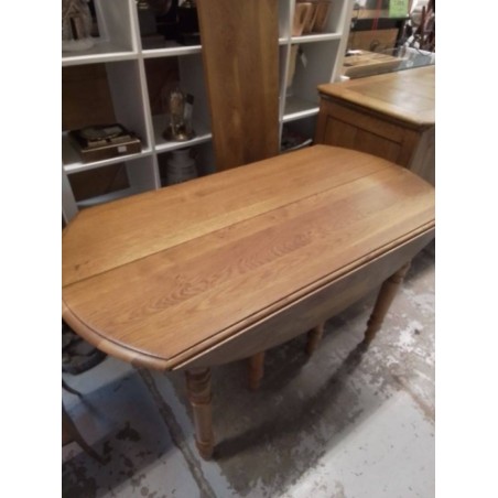 TABLE A VOLETS CHENE CLAIR