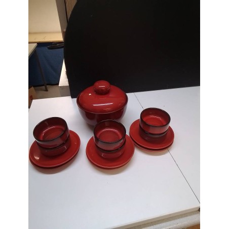 SERVICE A SOUPE ROUGE