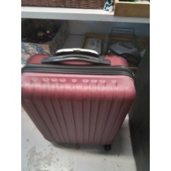 VALISE ROUGE 