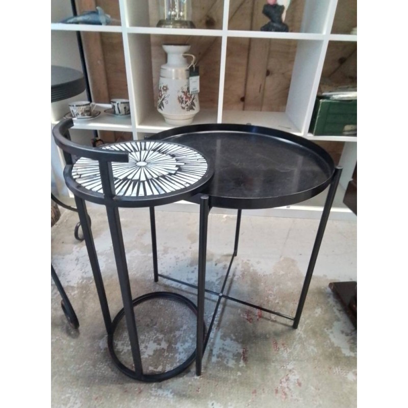 TABLE GIGOGNES 