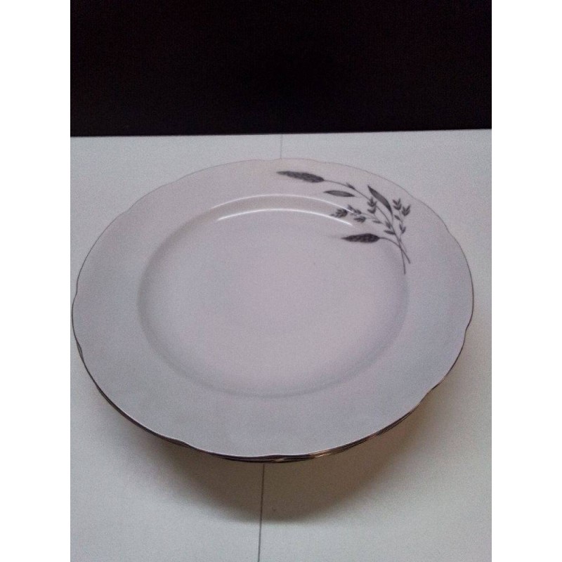 LOT D\'ASSIETTES PORCELAINE FINE 