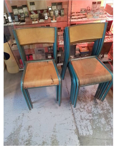 LOT 4 CHAISES D’ECOLE...