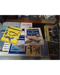 LIVRE ARMES/GUERRE LA PIECE 
