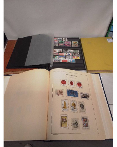 ALBUM TIMBRES DIVERS 