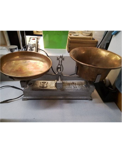 BALANCE ANCIENNE + PLATEAUX 