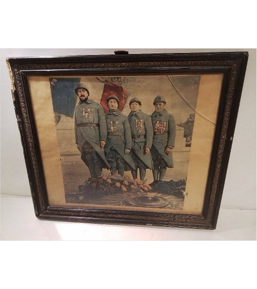 IMAGE SOLDATS TOMBE DU...