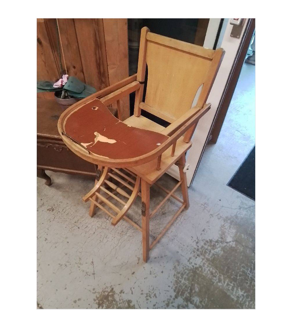 CHAISE BEBE  BOIS TRANSFORMABLE EN L’ETAT 
