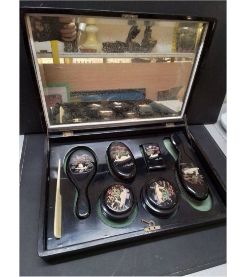 COFFRET DE TOILETTE ANCIEN 