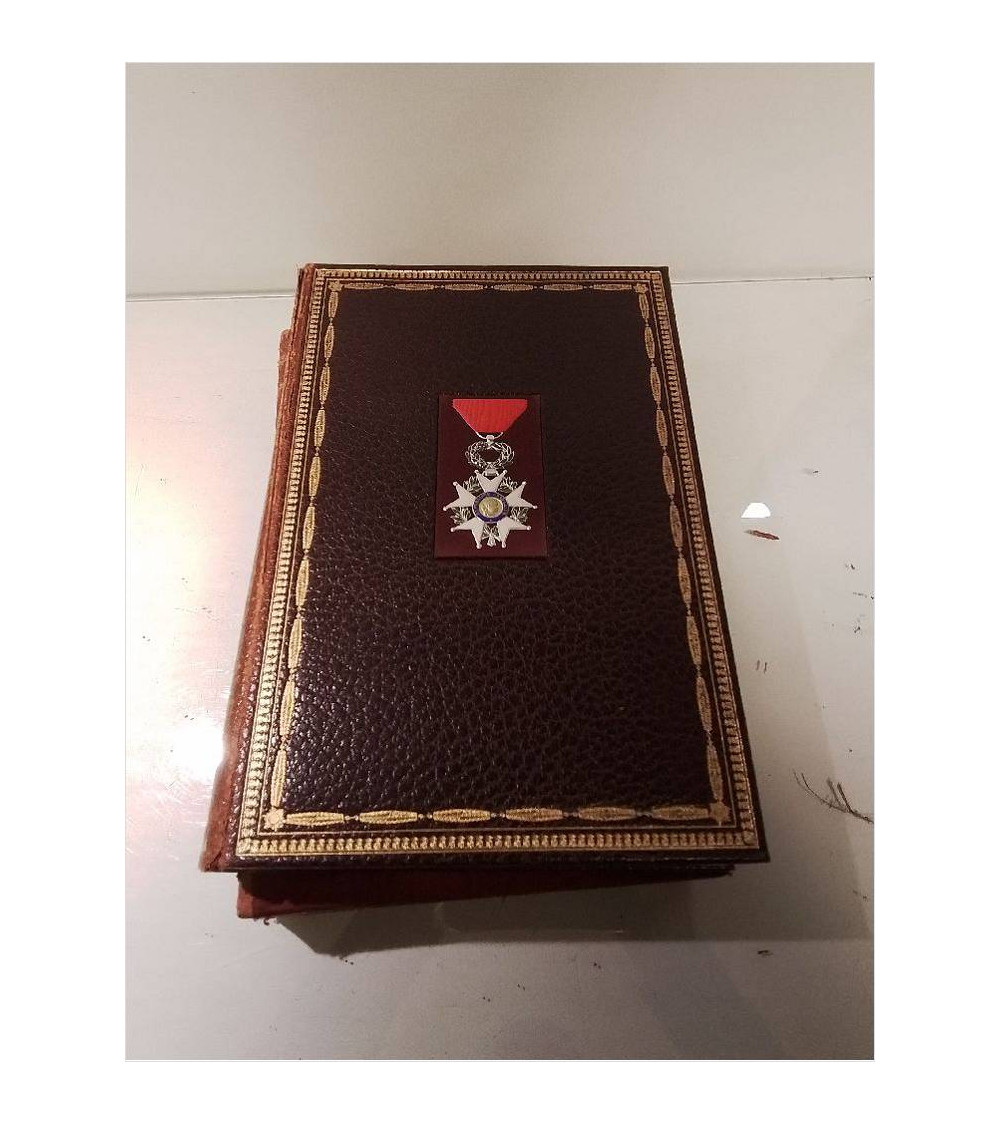 LIVRE LA LEGION D’HONNEUR