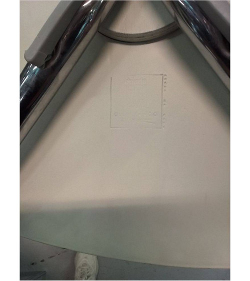 LOT 6 CHAISES STARCK BLANCHE