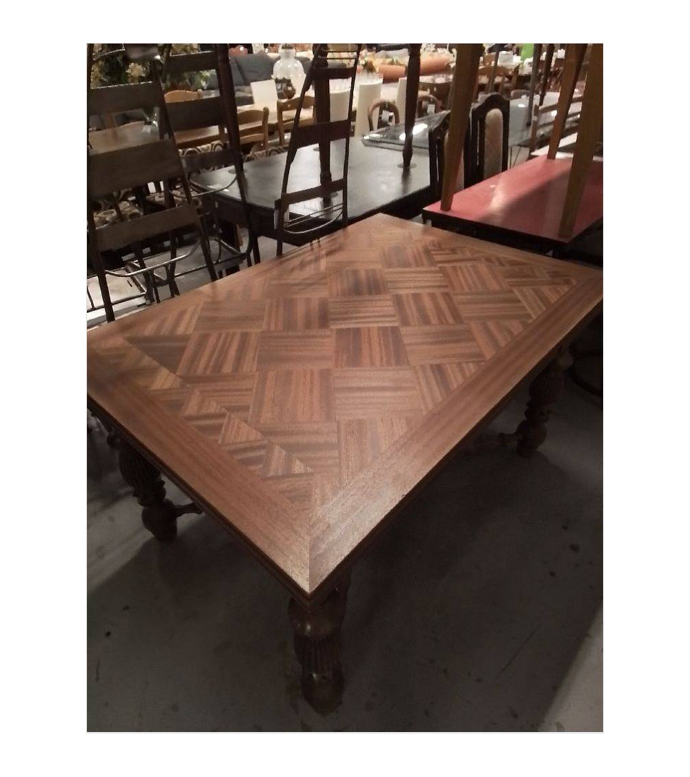 TABLE A MANGER AVEC ALLONGES 