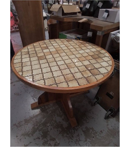 TABLE RONDE CARRELÉE EN PIN 