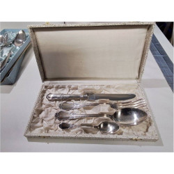 COFFRET COUVERTS DE SERVICE