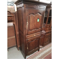 HOMME DEBOUT STYLE LOUIS XV