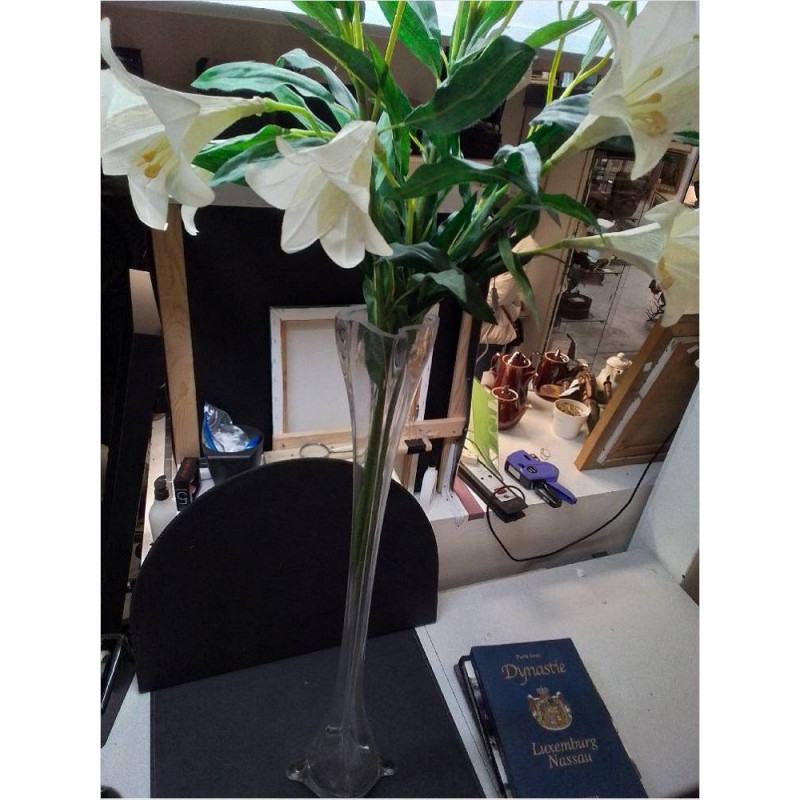 VASE PATE D\'ÉLÉPHANTS AVEC FLEURS ARTIFICIELLE 