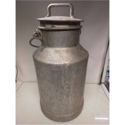 POT A LAIT ET CAPUCHON 