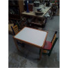TABLE ENFANT ET CHAISES 