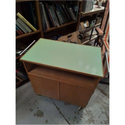 MEUBLE VINTAGE D’APPOINT A ROULETTES 
