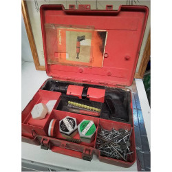 CLOUEUSE PNEUMATIQUE HILTI...