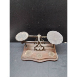 BALANCE ANCIENNE PETIT MODELE